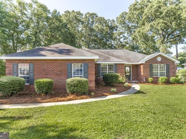 227 Crestwood Circle, Centerville, GA 31028