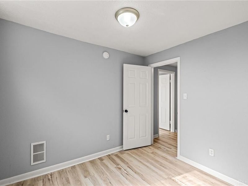 211 Odlin Avenue, Dayton, OH 45405 Photo 8