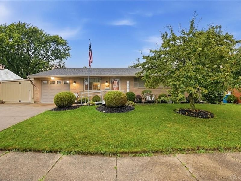 7301 Stonehurst Drive, Dayton, OH 45424 Photo 1