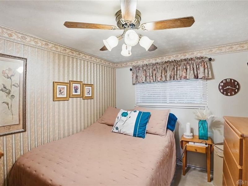 7301 Stonehurst Drive, Dayton, OH 45424 Photo 7