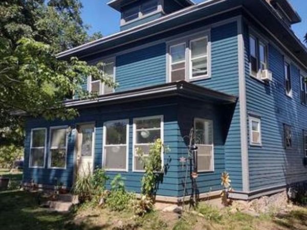 132 E SCHOOL STREET, Hancock, WI 54943