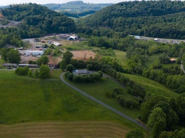 4781 Island Road, Bristol, TN 37620