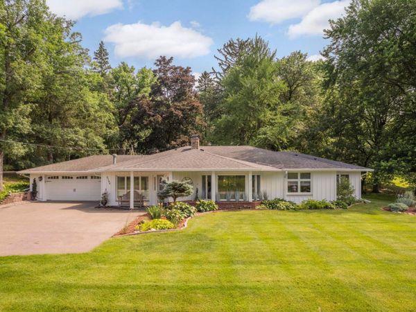 2194 Charlton Road , Sunfish Lake, MN 55118
