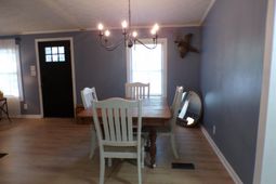 1128 Taylor Lane photo 4