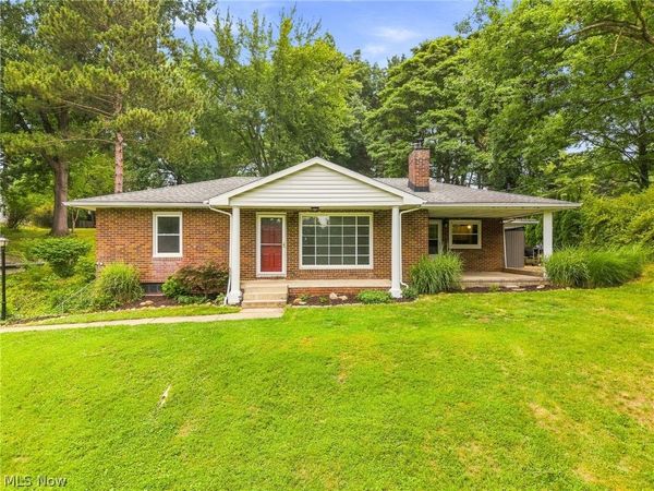 543 Winesap Avenue SW, North Canton, OH 44709
