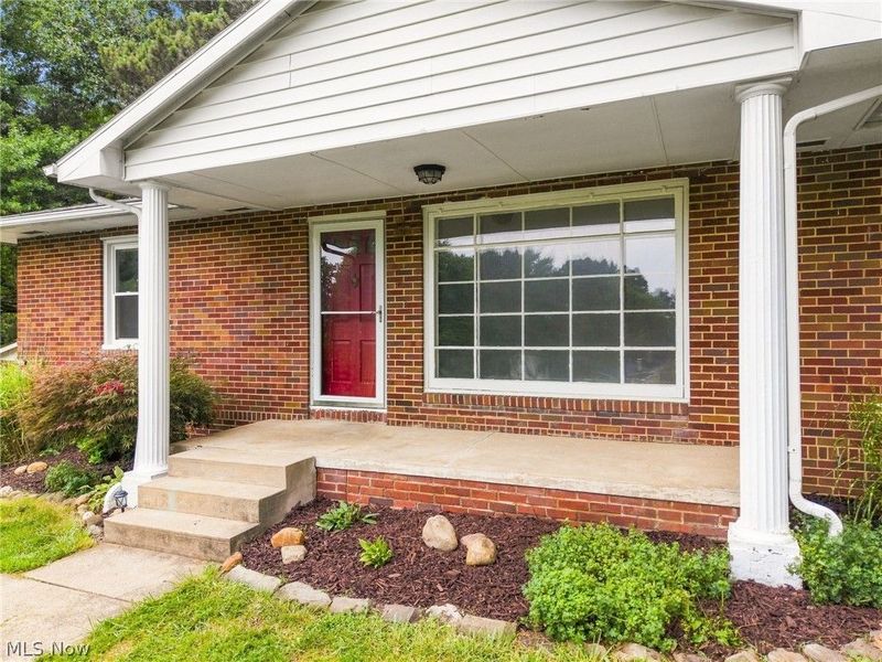 543 Winesap Avenue SW, North Canton, OH 44709 Photo 4