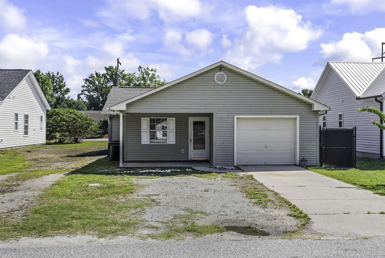 208 Coppersmith Ln., Myrtle Beach, SC 29579 Main Photo