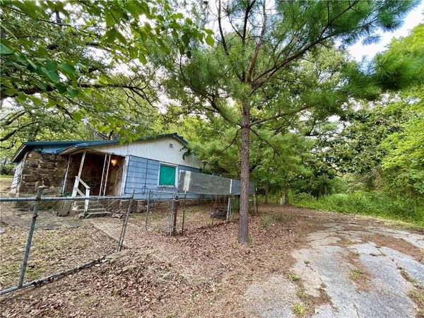 702 Edgewood Place , Huntsville, AR 72740