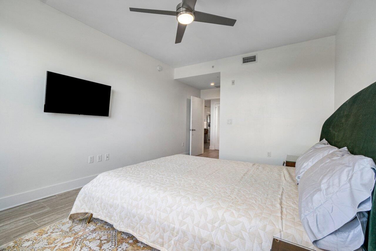 236 SE Fifth Avenue, Unit 303, Delray Beach, FL 33483 Photo