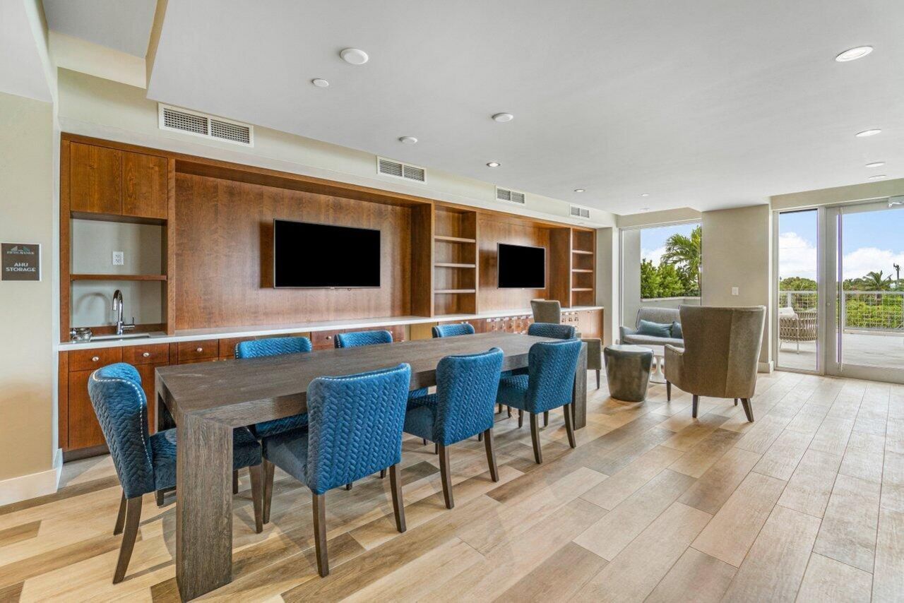 236 SE Fifth Avenue, Unit 303, Delray Beach, FL 33483 Photo