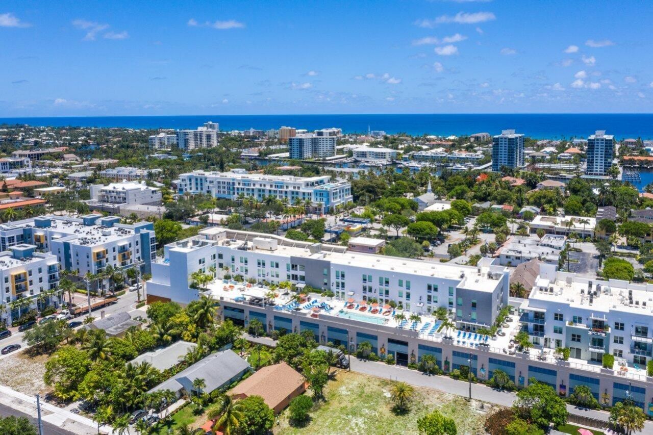 236 SE Fifth Avenue, Unit 303, Delray Beach, FL 33483 Photo
