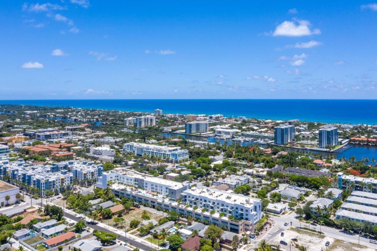236 SE Fifth Avenue, Unit 303, Delray Beach, FL 33483 Photo