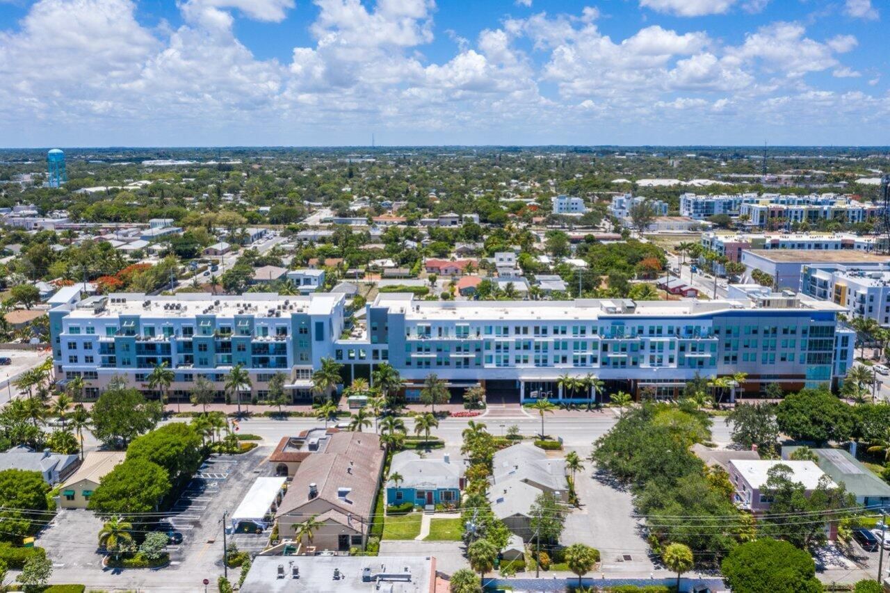 236 SE Fifth Avenue, Unit 303, Delray Beach, FL 33483 Photo