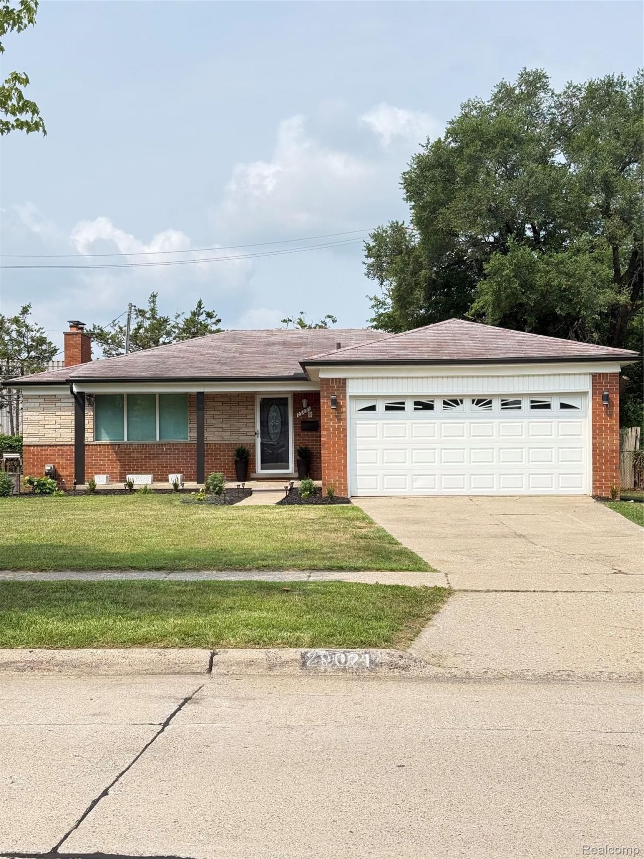 29021 Van Laan Drive, Warren, Mi 48092 Main Photo