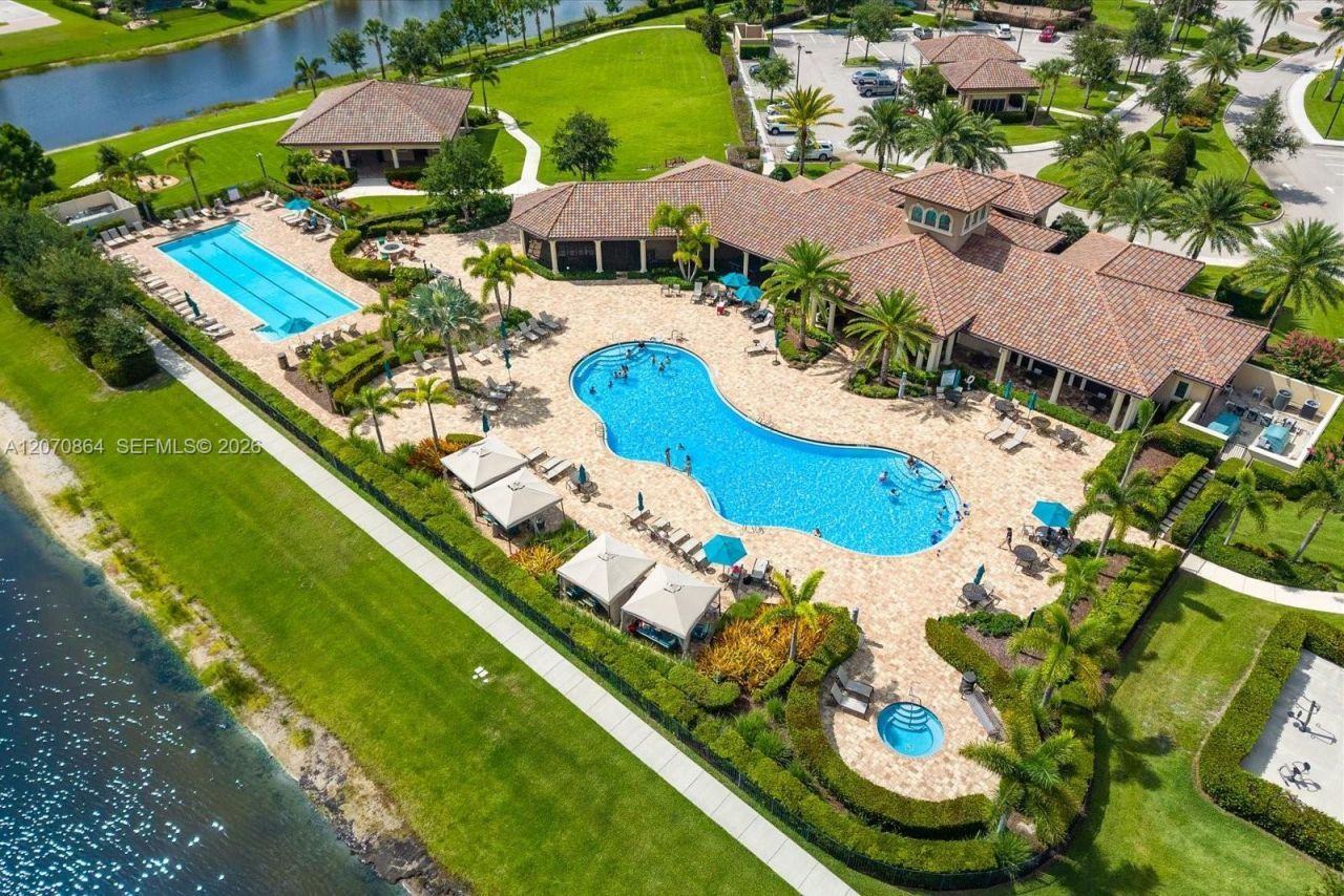 218 SE Longview Dr , Port Saint Lucie, FL 34984 Photo
