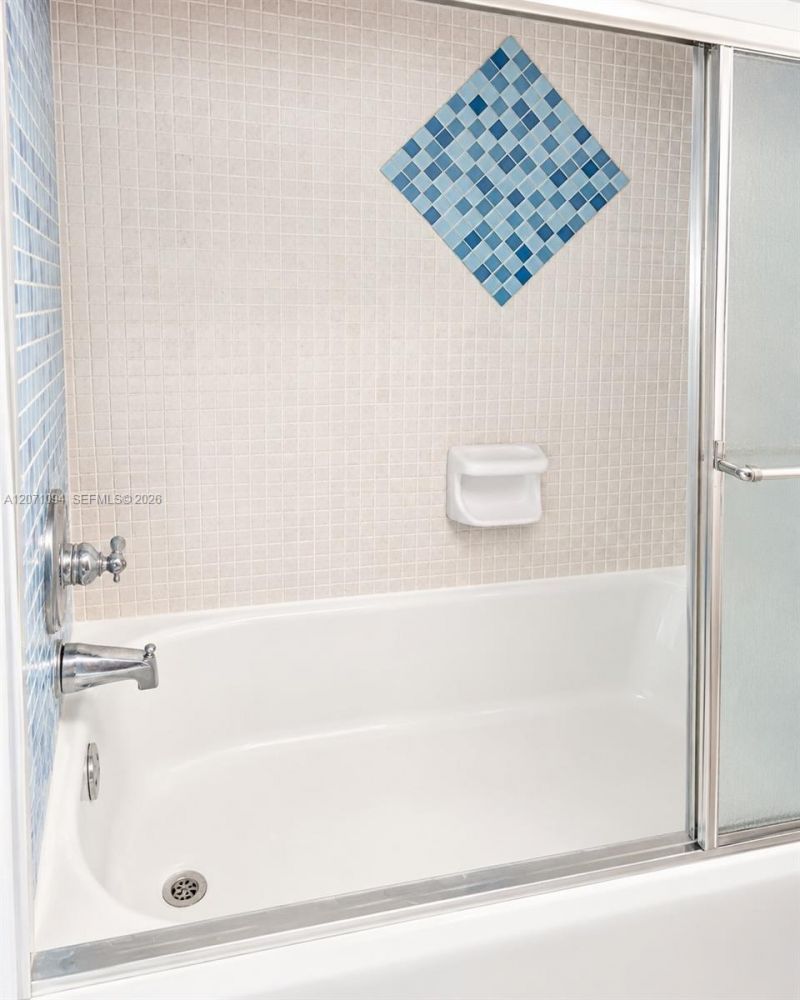 800 West Ave , Unit 817, Miami Beach, FL 33139 Photo