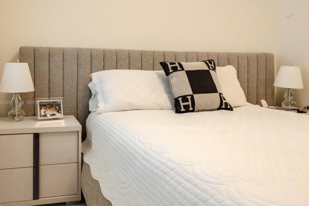 700 NE 24th St , Unit 1506, Miami, FL 33137 Photo