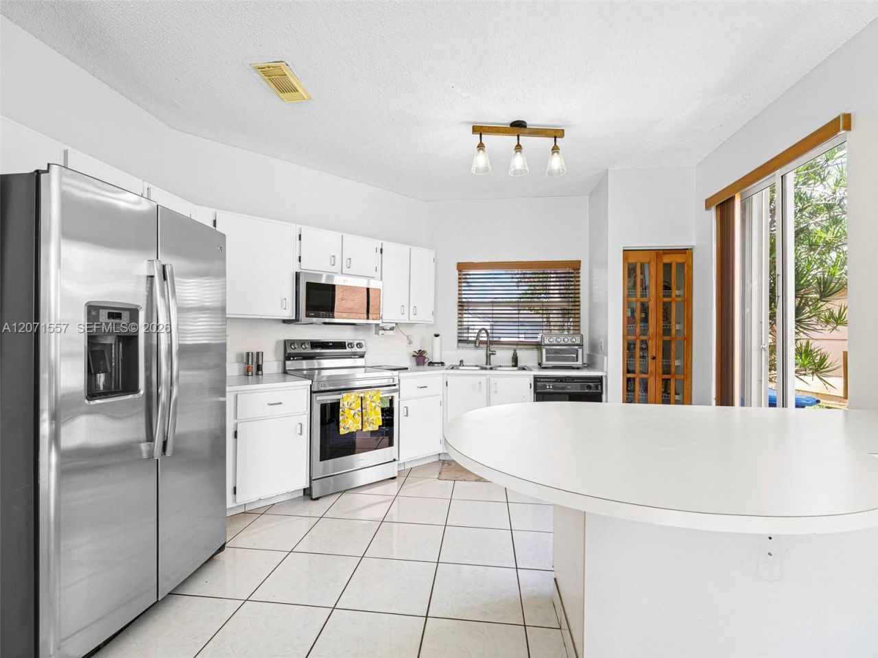 20714 NW 3rd St, Pembroke Pines, FL 33029 Photo