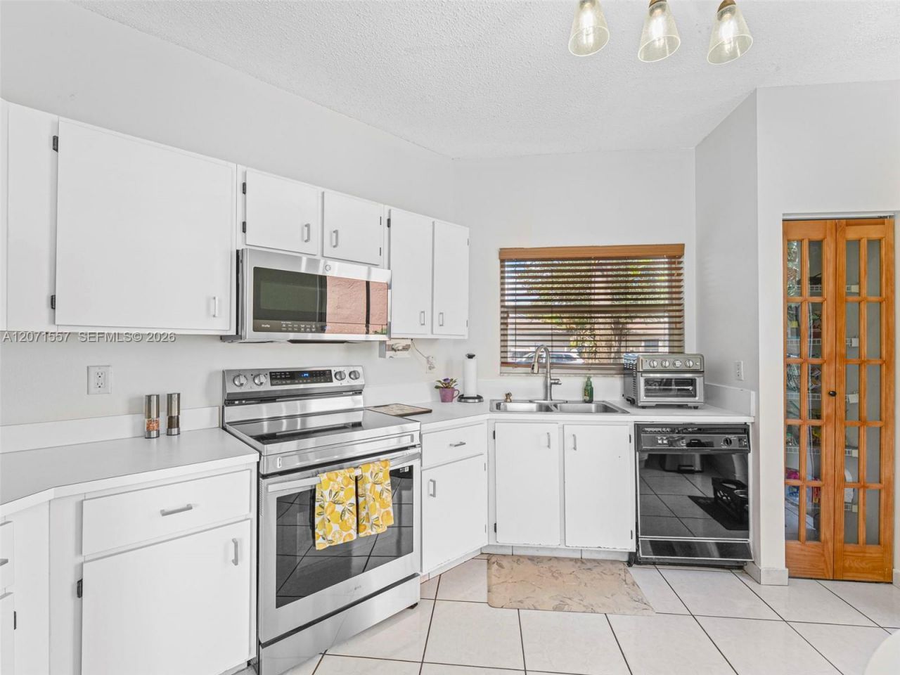 20714 NW 3rd St, Pembroke Pines, FL 33029 Photo
