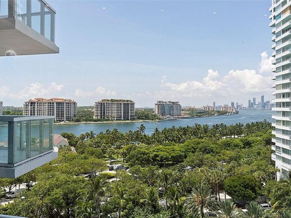 100 S Pointe Dr, Unit 910, Miami Beach, FL 33139
