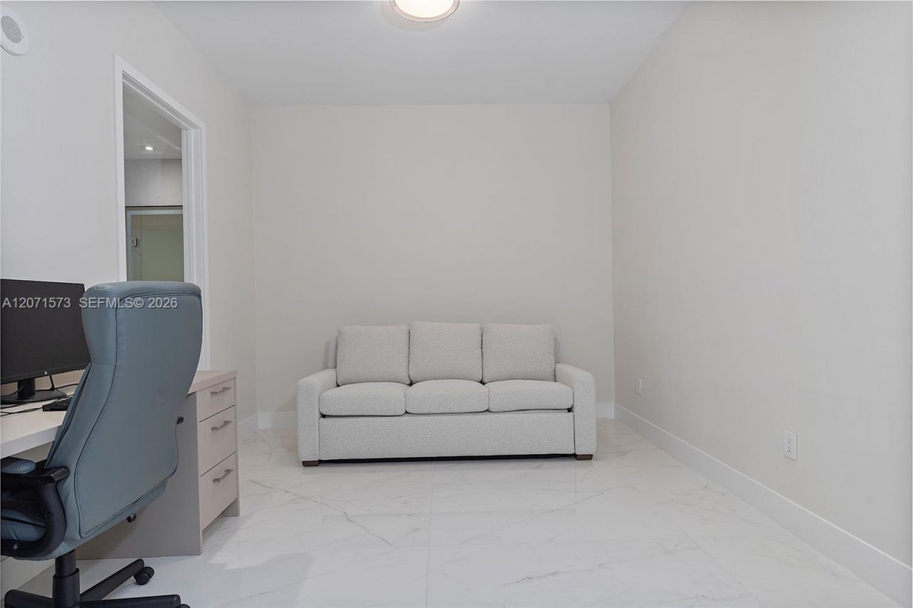 100 S Pointe Dr, Unit 910, Miami Beach, FL 33139 Photo
