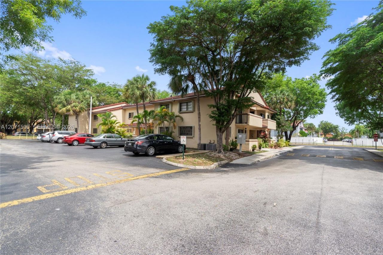 6206 SW 136th Ct, Unit A101, Miami, FL 33183 Photo