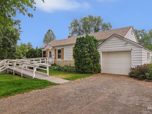 356 E Avenue B, Wendell, ID 83355