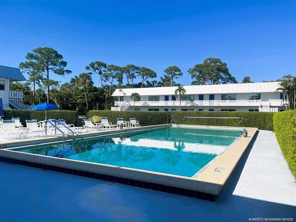 2929 SE Ocean Boulevard, Unit J8, Stuart, FL 34996 Photo
