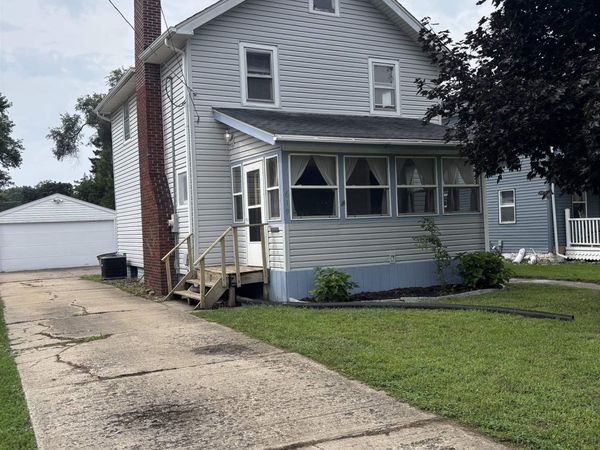 619 Lawn Drive, LOVES PARK, IL 61111