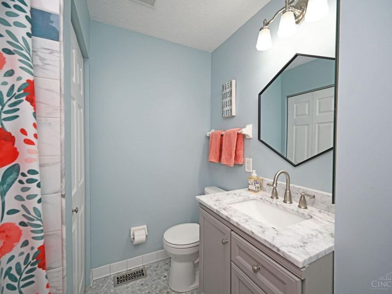 2075 Trailwood Drive, Cincinnati, OH 45230 Photo 39