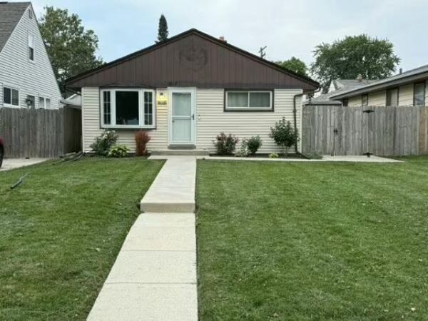 4666 S 50th STREET, Greenfield, WI 53220