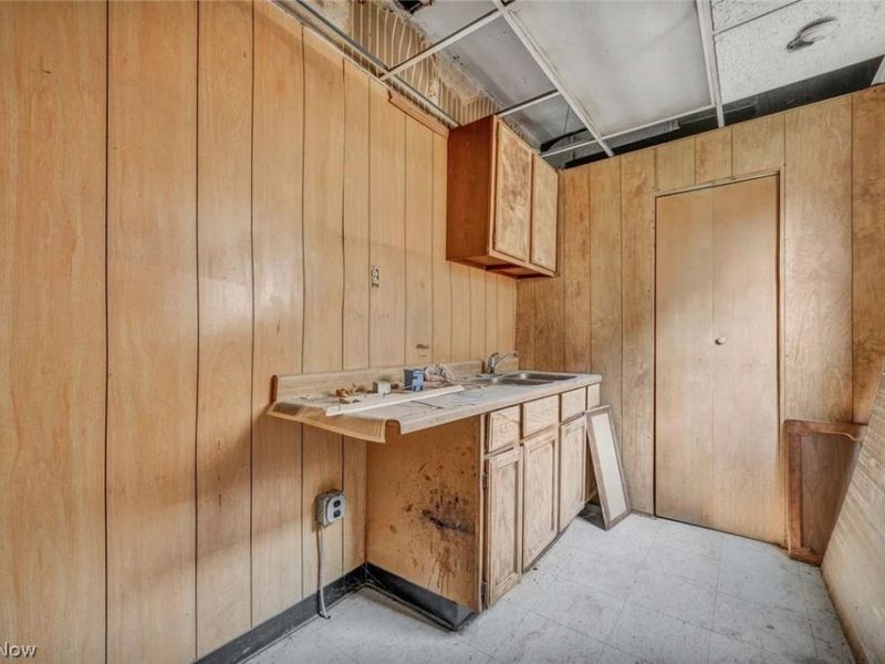 4439 State Road, Cleveland, OH 44109 Photo 36