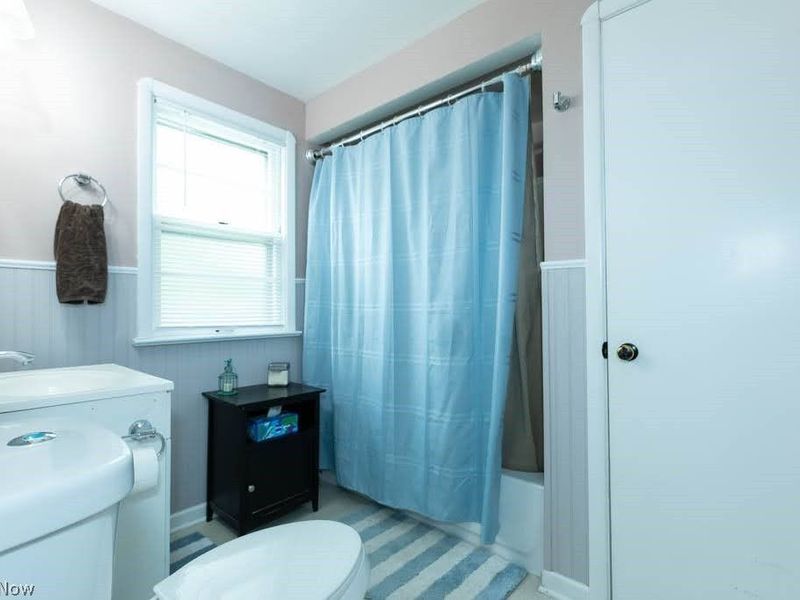 4507 Kenmore Avenue, Parma, OH 44134 Photo 16