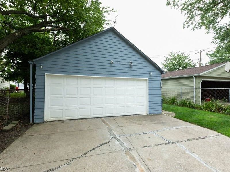 4507 Kenmore Avenue, Parma, OH 44134 Photo 30
