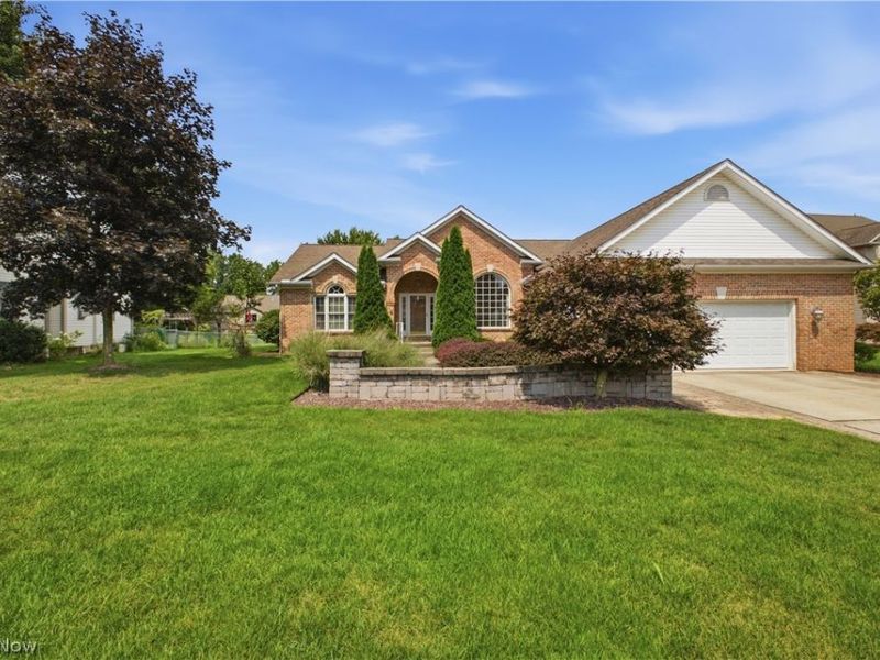 892 Mayfield Drive, Boardman, OH 44512 Photo 1