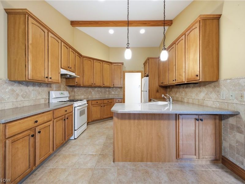 892 Mayfield Drive, Boardman, OH 44512 Photo 13