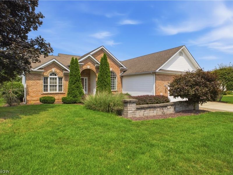 892 Mayfield Drive, Boardman, OH 44512 Photo 3