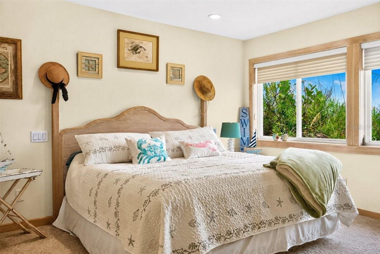 921 N Atlantic Avenue, New Smyrna Beach, FL 32169 Photo