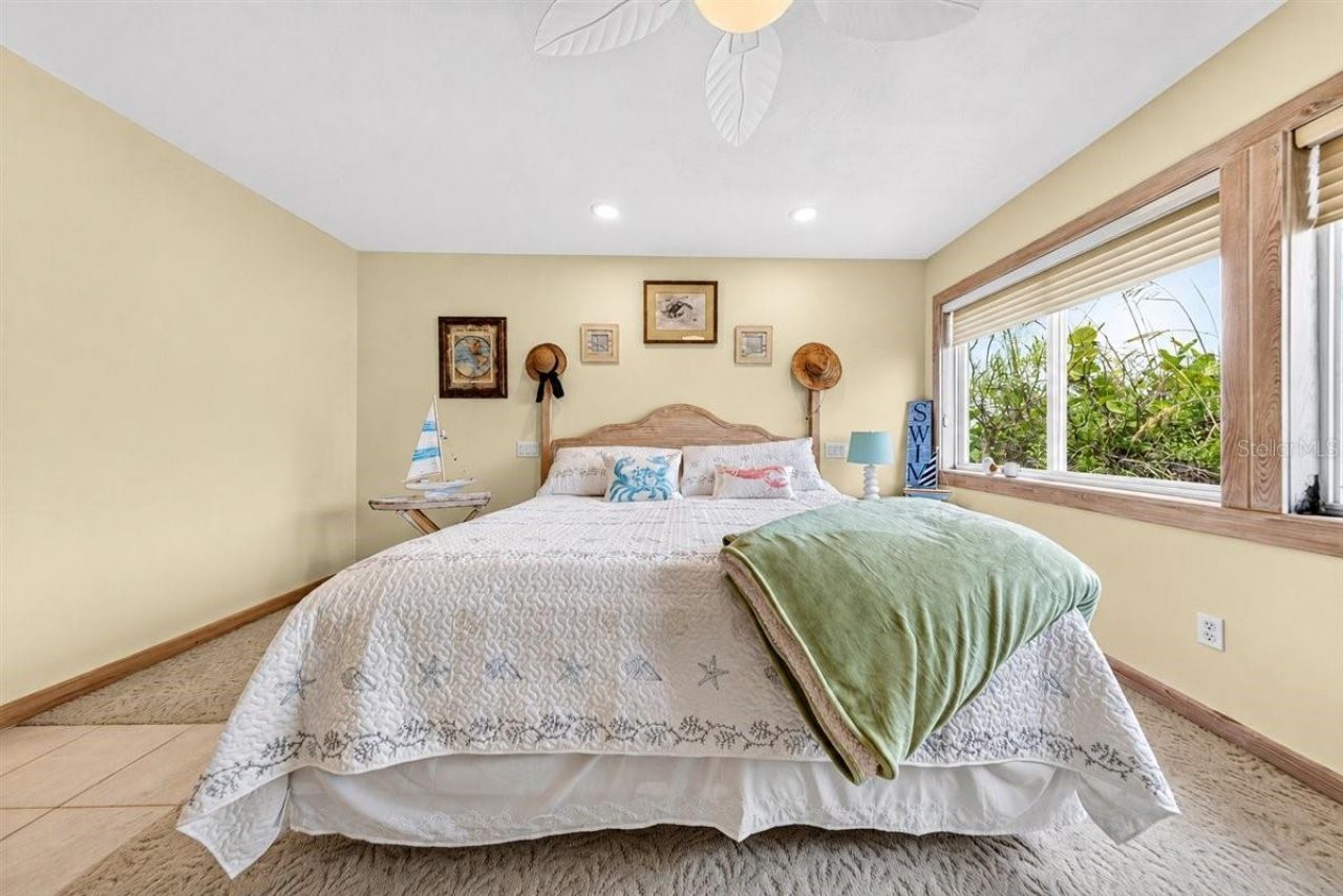 921 N Atlantic Avenue, New Smyrna Beach, FL 32169 Photo
