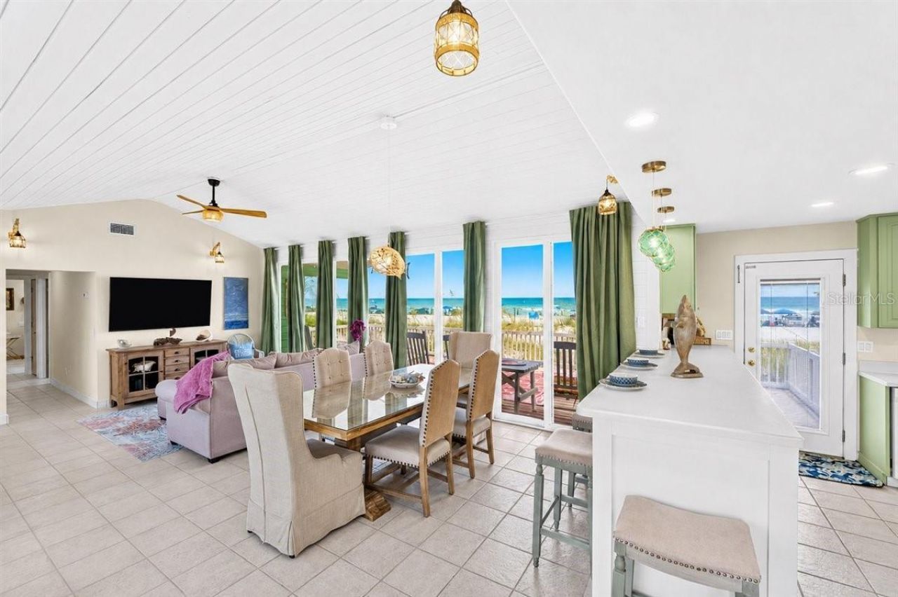921 N Atlantic Avenue, New Smyrna Beach, FL 32169 Photo