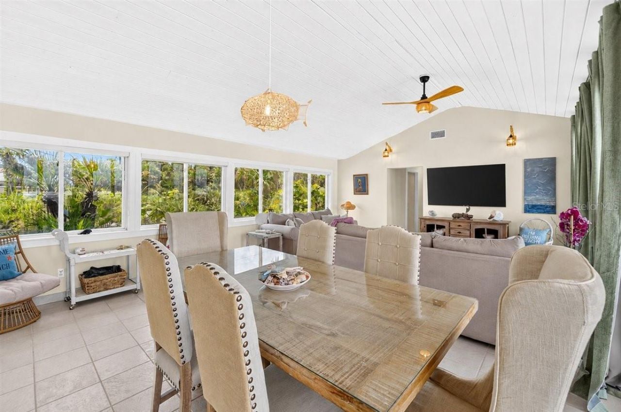 921 N Atlantic Avenue, New Smyrna Beach, FL 32169 Photo