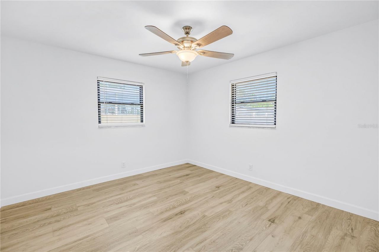231 93rd Avenue N, Saint Petersburg, FL 33702 Photo