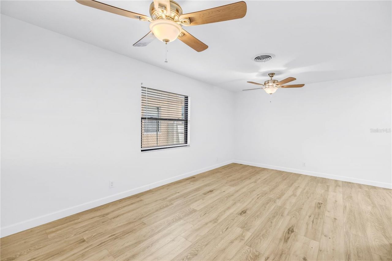 231 93rd Avenue N, Saint Petersburg, FL 33702 Photo