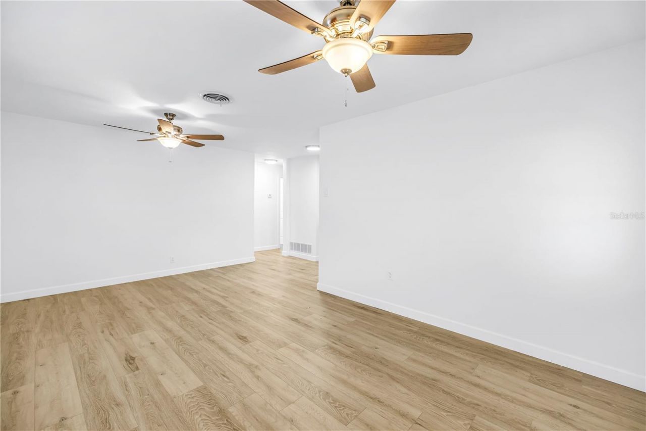 231 93rd Avenue N, Saint Petersburg, FL 33702 Photo