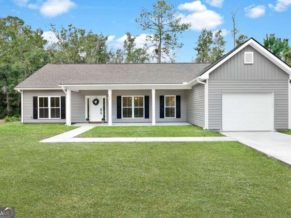124 Creekwood Circle, Kingsland, GA 31548