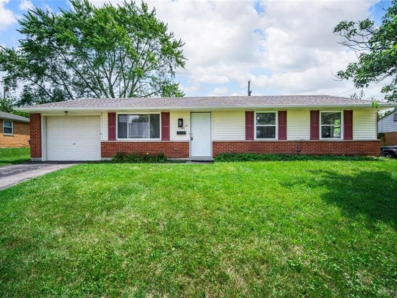 7700 Remmick Lane, Huber Heights, OH 45424 Photo 2