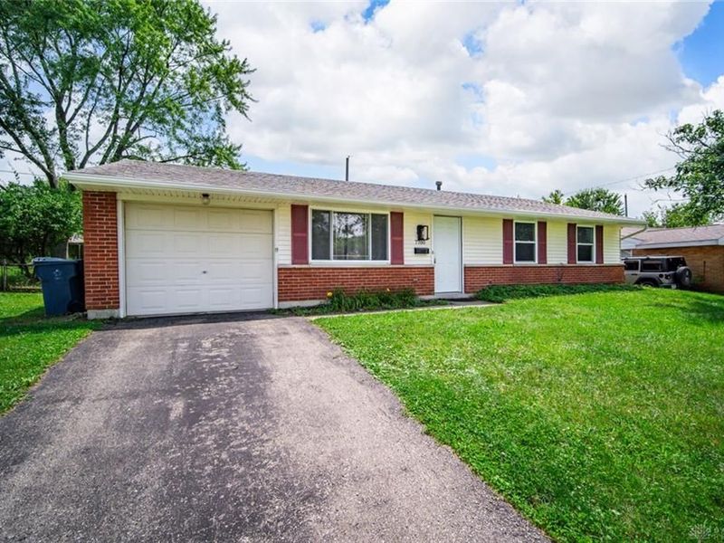7700 Remmick Lane, Huber Heights, OH 45424 Photo 3