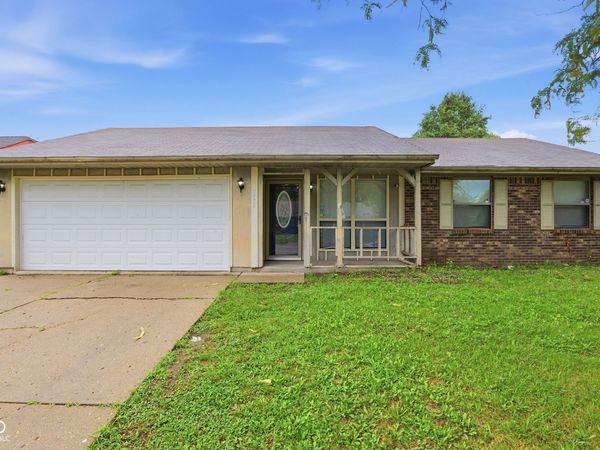 3242 Pawnee Drive , Indianapolis, IN 46235