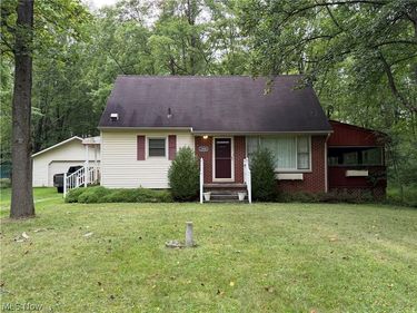 3598 Easton Road, Norton, OH 44203