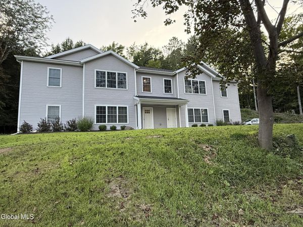 78 W Sand Lake Road, Unit 1.2, Wynantskill, NY 12198